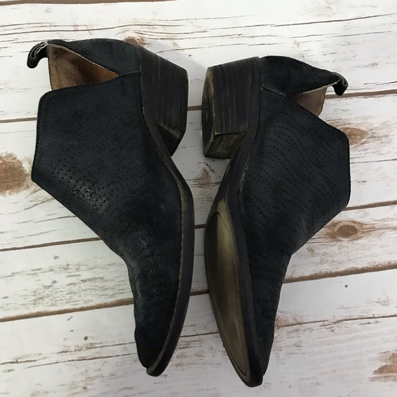 Lucky Brand Ankle Boots Booties Size 8 black western side cutout perforated heel - Picture 8 of 15